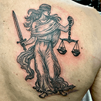 Knives Daggers & Swords Cover.fw